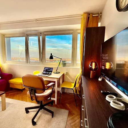 Super Yellow 2x Metro Fast Wifi 1 Gbs Netflix Panorama Miasta * Varsóvia