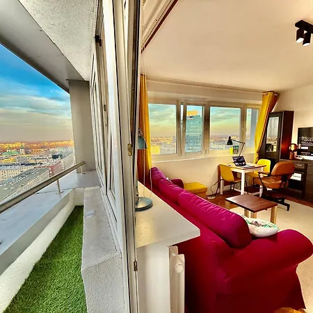 Super Yellow 2x Metro Fast Wifi 1 Gbs Netflix Panorama Miasta *