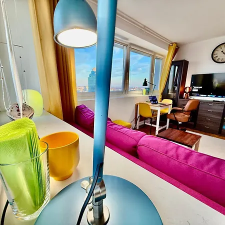 Super Yellow 2x Metro Fast Wifi 1 Gbs Netflix Panorama Miasta * Varsovia