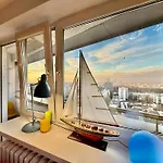 Super Yellow 2x Metro Fast Wifi 1 Gbs Netflix Panorama Miasta Apartamento
